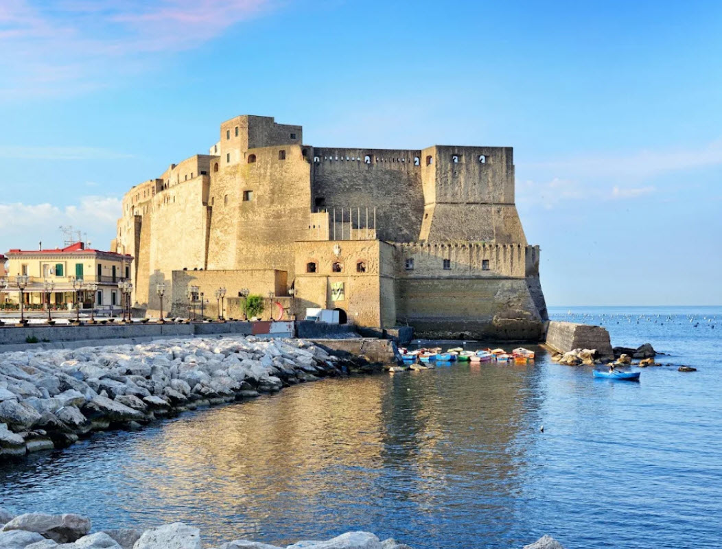 Castel dell'Ovo, Italy